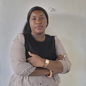 Dra. Stela Tavares